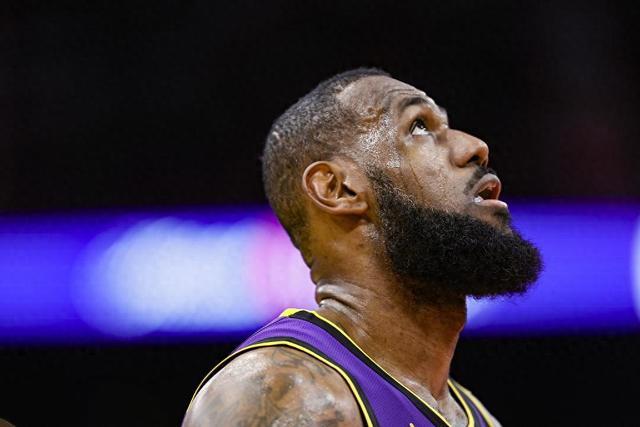 NBA新赛季前瞻：争冠格局混乱 詹杜库难现辉煌